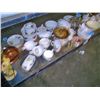 Image 1 : Shelf lot of misc collectables and decorative