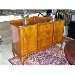 Early 1900s plain mahogany side board buffet