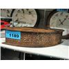 Image 1 : wooden keepsake box