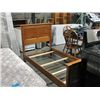 Image 1 : Single size bed; headboard footboard and rails