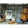 Image 1 : Shelf lot of assorted antiques etc