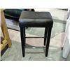Image 1 : Brown leather padded bar stool