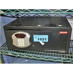 Honeywell combination safe