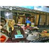 Image 1 : Shelf lot of assorted vintage collectable items