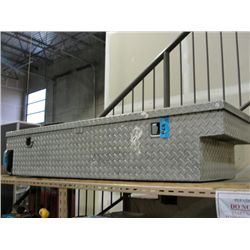 Hi-lite aluminum checkerplate truck box