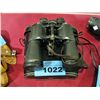 Image 1 : Pair of binoculars with case