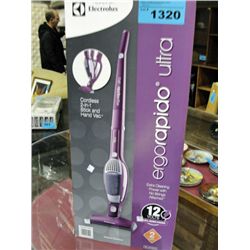 Electrolux cordless 2in1 stick and hand vac