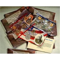 ( 10 ) 1996 U.S. UNCIRCULATED SETS IN EXCELLENT ORIGINAL MINT PACKAGING