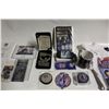 Image 2 : GRETZKY HOKEY HALL OF FAME ITEMS INCLUDING:
