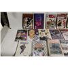 Image 2 : GRETZKY COVER SPORTS COMIC BOOKS & HOCKEY BOOKS