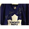 Image 3 : TORONTO MAPLE LEAF TEAM SIGNED JERSEY