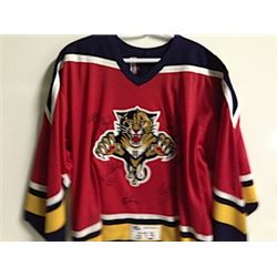 FLORIDA PANTHERS TEAM SIGNED JERSEY W/C.O.A.