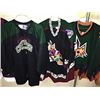 Image 2 : LOT OF 5 NHL JERSIES INC: COYOTES, COYOTES,