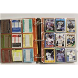 LARGE BINDER OF ASSORTED BASEBALL CARDS