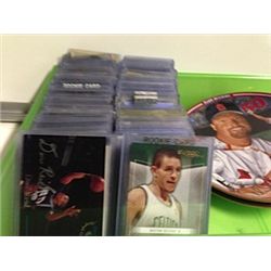LOT OF ASSORTED NBA AND NFL TRADING CARDS AND 2