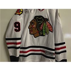 CHICAGO BLACKHAWKS #9 BOBBY HULL JERSEY SIGNED BY