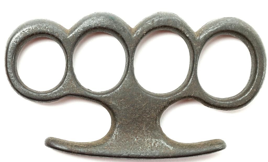 Set antique iron knuckles unmarked,