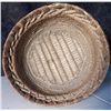 Image 2 : Native American Basket Very nice basket approx 7 1/2 x 4 1/2"