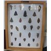 Image 1 : 27 Framed Arrowheads