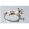 Image 2 : Solitaire diamond ring.