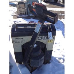 CROWN ELECTRIC PALLET JACK WITH BUILT IN CHARGER MD 40GPW-4-14