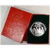 Image 1 : " HAPPY HOLIDAYS " ONE OUNCE .999 SILVER ART ROUND WITH CAPSULE/GIFT BOX