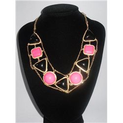 378CTW BLACK-PINK TRI-SHAPED BRASS NECKLACE;18INCH