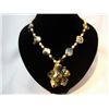 Image 1 : 250 CTW MOTHER OF PEARL FLOWER PENDANT BLACK AND PEACH