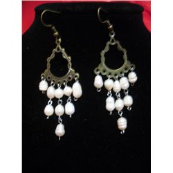 NATURAL 8.00 CTW CHANDELIER WHITE PEARL EARRINGS