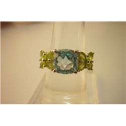 19.45 ctw Blue Topaz and peridot Ring .925 Sterling Sil