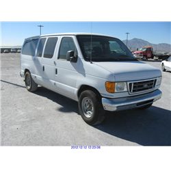 2004 - FORD E150