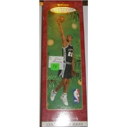 HALLMARK "KEEPSAKE" ORNAMENT *RARE 2001 TIM DUNCAN/HOOP STARS* NEW IN BOX NBA CERTIFIED!!