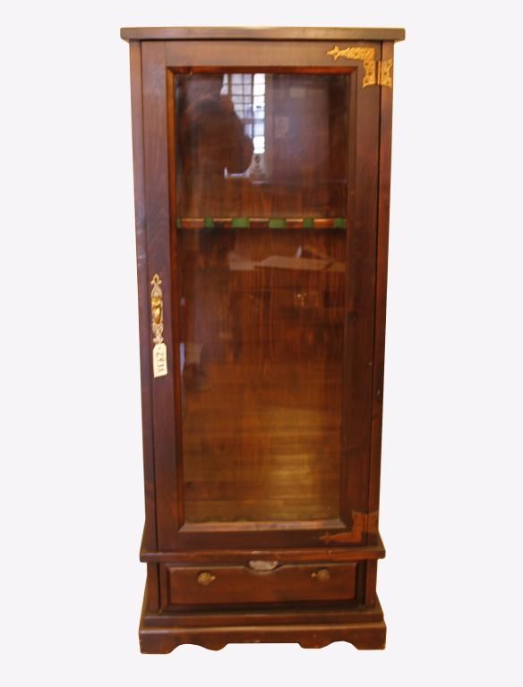 Mersman 6 Gun Cabinet With Lower Gallery Drawer