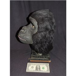 DISNEY FEMALE GORILLA APE VINTAGE ANIMATRONIC ANIMAL HEAD PROP KING KONG