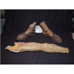 300 MOVIE SCREEN USED SEVERED SILICONE ARM & PAIR OF FEET WITH SANDALS HORROR PROP