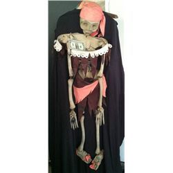 DISNEY ON PARADE PIRATE BRIDE COMPLETE SKELETON WITH WARDROBE HORROR PROP