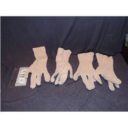 2 PAIR OF 4 FINGERED GLOVES JOHN BUECHLER F/X SHOP LIQUIDATION