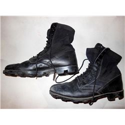 THE COLLECTOR HERO BOOTS OF THE MAN SCREEN USED