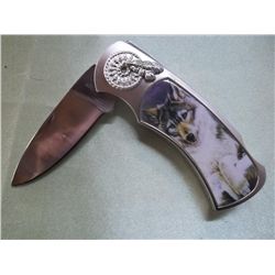 Maxam Lockback Knife With Decorative Wolf Inlay