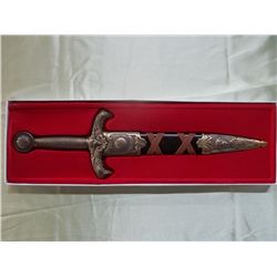 "King Arthur" 9.5" Stainless Knife W/ Metal Sheath
