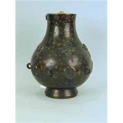 A l9th Century Chinese bronze vase