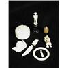 Image 1 : Eight ivory items