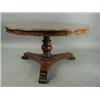 Image 1 : A William IV mahogany centre table