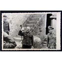 8170 - GERMAN NAZI SOLDIER ARCHIVE PHOTO