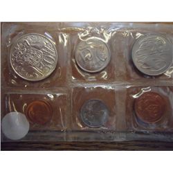 1966 AUSTRALIAN 6 COIN MINT SET RETAIL $95.00