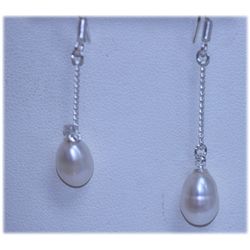 11.80 CTW WHITE PEARL DANGLING EARRING