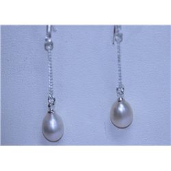 10.35 CTW WHITE PEARL DANGLING EARRING
