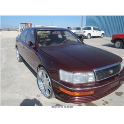 1990 - LEXUS LS400
