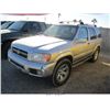 Image 2 : 2002 - NISSAN PATHFINDER