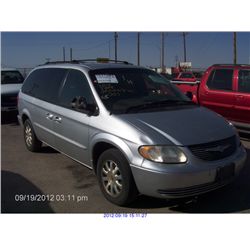 2001 - CHRYSLER TOWN AND COUNTRY
